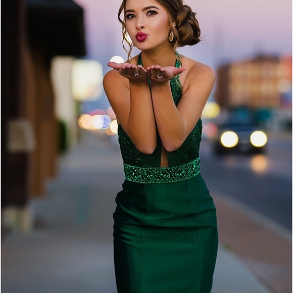 Meet your Posher, Alexa - Picture 4 of 6